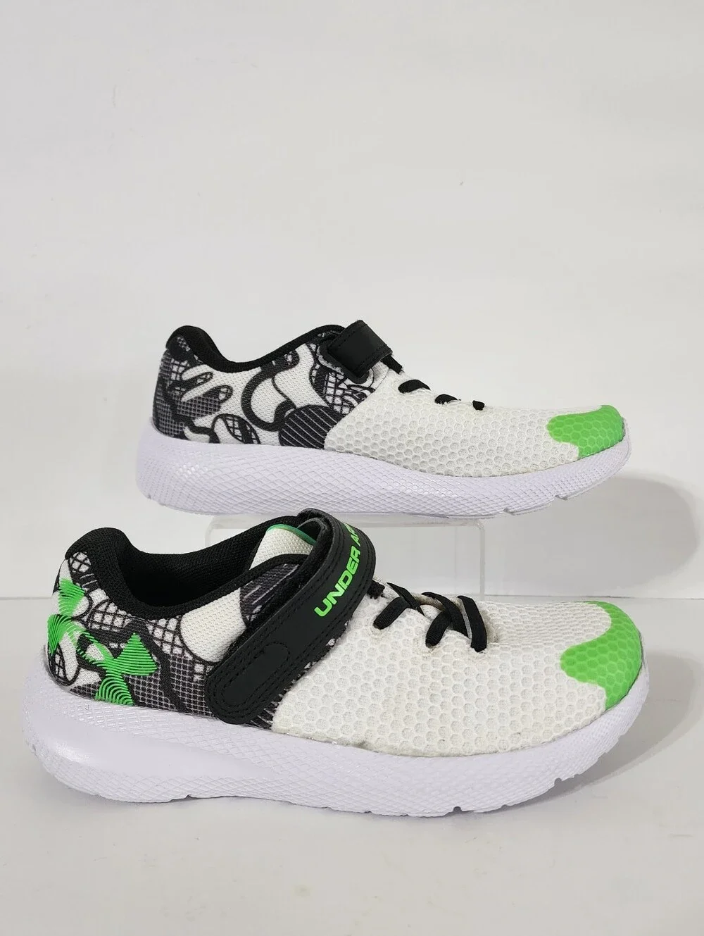 Under Armour Boys 2Y Pre-School UA Pursuit 2 Big Logo AC Colorshift Shoes